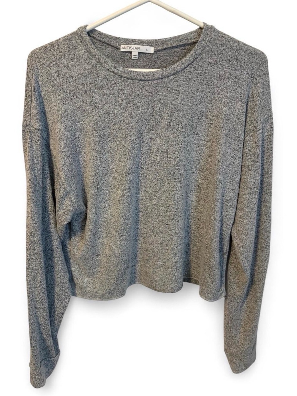 Antistar Women's Heather Gray Long-Sleeve Cropped Tee